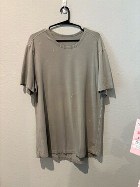 lululemon athletica Men's Short Sleeve Crewneck T-Shirt — Faded Gray